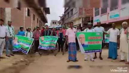 सिरदला में यदयू अध्यक्ष के नेतृृत्व में मतदाता पुनरीक्षण कार्य को लेकर निकाली गई जागरूकता रैली।