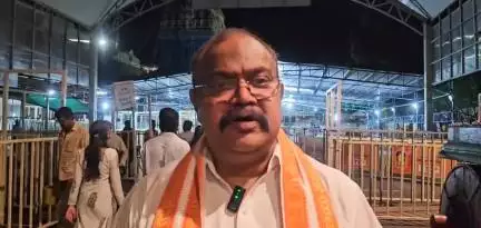 విశాఖపట్నం: ఈనెల 9న మధ్యాహ్నం రెండు గంటలకు శ్రీవారి పుష్ప రథం అనువంశిక ధర్మకర్త  అశోక్ గజపతిరాజు ప్రారంభిస్తారని తెలిపిన ఈఓ