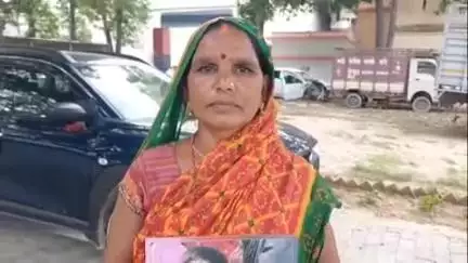 सिराथू: महुवारी गाँव में समोसा लेने गया किशोर लापता, नानी को देखने माँ के साथ आया था ननिहाल