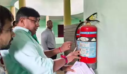 মানবাজার ২: শুশুনিয়া একলব্য মডেল স্কুল পরিদর্শনে প্রশাসনিক আধিকারিকেরা