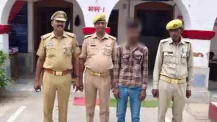 नवाबगंज: सफदरगंज थाना क्षेत्र से पुलिस ने 1 वांछित अभियुक्त को किया गिरफ्तार