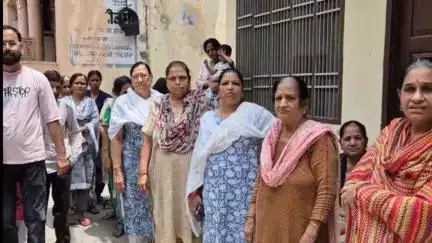 थानेसर: कुरुक्षेत्र के वार्ड नंबर 2 में एक परिवार की वजह से पूरी कॉलोनी परेशान, नही लगने दे रहे ट्रांसफार्मर
#jansamasya