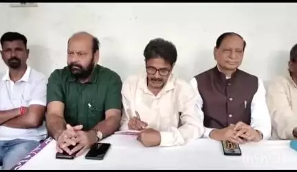 धनबाद/केंदुआडीह: ट्रेड यूनियन द्वारा निरीक्षण भवन में 9 जुलाई को हड़ताल को लेकर प्रेस वार्ता का आयोजन किया गया