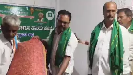 ಬಾಗೇಪಲ್ಲಿ: ಸರ್ಕಾರದ ಸೌಲಭ್ಯಗಳು ರೈತರನ್ನು ತಲುಪುವಲ್ಲಿ ವಿಫಲ,ಪಟ್ಟಣದಲ್ಲಿ ಕ.ರಾ.ರೈ ಸಂ ಹಾಗೂ ಹಸಿರು ಸೇನೆ ಜಿಲ್ಲಾಧ್ಯಕ್ಷ ಎಚ್‌ಎನ್. ಗೋವಿಂದರೆಡ್ಡಿ