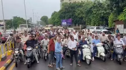 જામનગર શહેર: ક્ષત્રિય અગ્રણી પી. ટી. જાડેજાની ધરપકડ મામલે હાલારના રાજપૂત સમાજ દ્વારા રેલી યોજી કલેકટર કચેરી ખાતે રજૂઆત કરાઈ