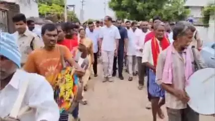 జగిత్యాల: రూరల్ మండలం నర్సింగపూర్ లో పలు అభివృద్ధి పనుల ప్రారంభోత్సవం,SC సబ్ ప్లాన్ నిధులతో CC రోడ్ల నిర్మాణానికి MLA శంకుస్థాపన