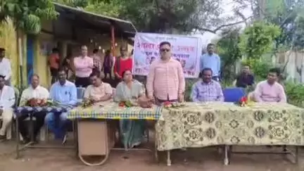दंतेवाड़ा: टिकनपाल में संकुल स्तरीय शाला प्रवेश उत्सव का किया गया आयोजन