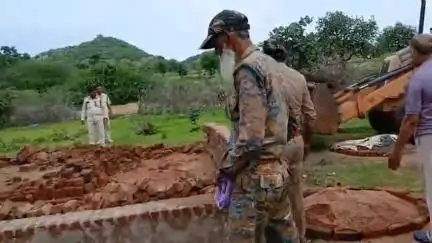 जतारा: जतारा रेंजर का अतिक्रमण पर प्रहार, आलपुरा बीट की 20 हेक्टेयर वन भूमि को अतिक्रमण से कराया मुक्त