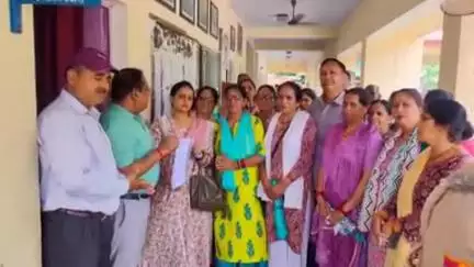 कोटद्वार: कोटद्वार नगर निगम क्षेत्र के शिवपुर निवासियों ने बंदरों के आतंक से परेशान होकर एसडीएम को दिया ज्ञापन #जनसमस्या
