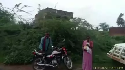 चिखली: दो बाइकों की आमने-सामने भिड़ंत में एक व्यक्ति गंभीर रूप से घायल हुआ