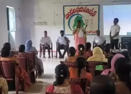 గద్వాల్: జిల్లాలో డ్యూటీ పట్ల నిర్లక్ష్యం వహిస్తే కఠినమైన చర్యలు: ఆర్డిఓ అలివేలు