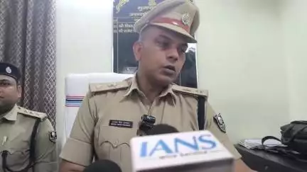 मुशहरी: साहिबगंज में विशेष शिक्षक की हत्या के मामले में तीन गिरफ्तार, एक मोटरसाइकिल और दो मोबाइल जब्त