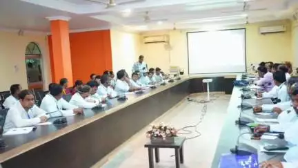 ବୌଦ୍ଧ ସଦର: ଜିଲ୍ଲା ପରିଷଦ ସମ୍ମିଳନୀ କକ୍ଷରେ ବୁଥ ସ୍ତରୀୟ ଅଧିକାରୀ ମାନଙ୍କ ପାଇଁ ପ୍ରଶିକ୍ଷଣ କାର୍ଯ୍ୟକ୍ରମ ଅନୁଷ୍ଠିତ