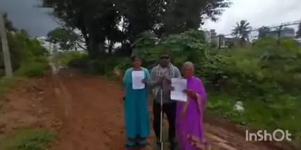 ಬೇಲೂರು: ಹಳೆ ಮೂಡಿಗೆರೆ ರಸ್ತೆಯ ರೈತನ ಜಮೀನಿಗೆ ಯುಜಿಡಿ ನೀರು ಹರಿದು ಕೃಷಿ ಬೆಳೆಗಳು ನಾಶ: ಅಂಧ ರೈತ ಅಳಲು #localissue