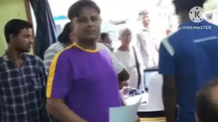 ঠাকুরপুকুর-মহেশতলা: তৃণমূলের সভাপতি ইরফান মন্ডলের উদ্যোগে দারিদ্র্যসীমা নিচে থাকা বেশ কয়েকজনের নতুন ব্যাংক অ্যাকাউন্ট খোলা হলো