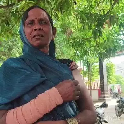ऊंचाहार: कल्यानपुर डेलौली गांव में खेत की मेड़ बांधते समय दबंगों ने महिला को पीटा, दी गई तहरीर