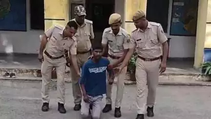 झाडोल: लक्ष्मीनारायण मंदिर अदकालिया में चोरी करने वाले आरोपी को किया गया गिरफ्तार