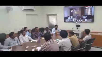जिले भर में 16 ग्राम पंचायतों में नहीं चल रहे ई-मित्र, वीडियो कॉन्फ्रेंसिंग के जरिए हुई बैठक