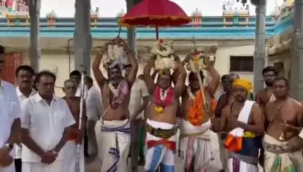 பழனி: தண்டாயுதபாணி சுவாமி  கோயிலில் உலகநலன் வேண்டி சிறப்பு பூஜை- 108 வலம்புரி சங்குகள் வைத்து யாகம் நடைபெற்றது