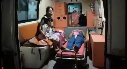 लखनादौन: धूमा: दो भाइयों के विवाद में मामा ने एक भाई को डंडे से पीटा, चोटें आईं, अस्पताल में भर्ती