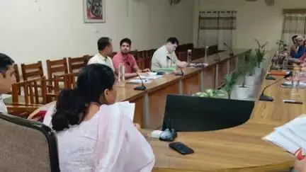 श्रीगंगानगर में अन्नपूर्णा रसोई योजना-ग्रामीण की समीक्षा के लिए जिला स्तरीय समन्वय एवं मॉनिटरिंग समिति की बैठक आयोजित