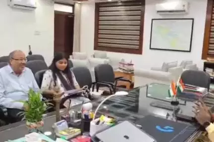 नामकुम: नामकुम अंचल के तुपुदाना मौजा में 13 वर्षों से लंबित जमीन का म्यूटेशन होने पर लाभुक ने उपायुक्त का जताया आभार