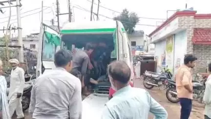 महोबा: मामना चौकी के पास चार पहिया वाहन की टक्कर से बाइक सवार गंभीर रूप से घायल, जिला अस्पताल में उपचार जारी