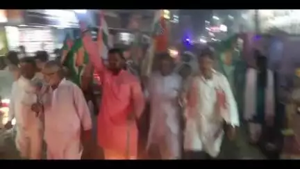 राजगीर: बिहार बंद को लेकर राजगीर में महागठबंधन का मसाल जुलूस, राजद-कांग्रेस नेताओं का प्रदर्शन