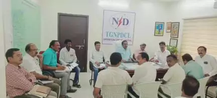జగిత్యాల: ఎచ్.టీ విద్యుత్ వినియోగదారులతో ముఖా ముఖి నిర్వహించిన జిల్లా విద్యుత్ S.E సుదర్శనం