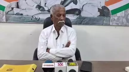 નડિયાદ: ધારાસભ્યના સમર્થકોએ બિમાર રોડ પર કોમેન્ટ કરનાર યુવકને માર મારવા મામલે જીલ્લા કોંગ્રેસ પ્રમુખ કાળુસિંહ ડાભીનુ નિવેદન