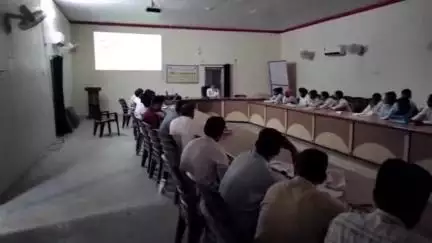 अनूपगढ़: अनूपगढ़ पंचायत समिति के सभागार में निर्वाचन आयोग के निर्देशानुसार बूथ लेवल के अधिकारियों को दिया गया प्रशिक्षण