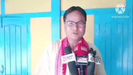 কোকৰাঝাৰ ভাগ: দোতমাত বিটিচিৰ ৮ নং দোতমা পৰিষদিয় সমিষ্টিৰ ইউপিপিএলৰ টিকেটৰ বাবে দাবী এবছূৰ প্ৰাক্তন নেতা বিদ্যাধৰ ব্ৰহ্ম চৌধুৰীয়ে