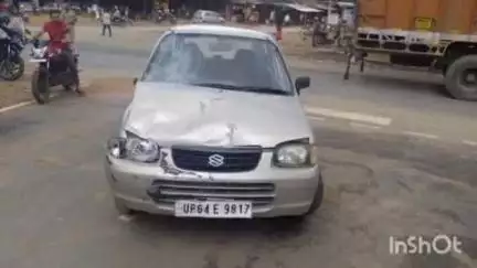 रॉबर्ट्सगंज: बभनी के चीकू टोला में कार ने बाइक सवार को मारी जोरदार टक्कर, दो लोग घायल, जिला अस्पताल में भर्ती