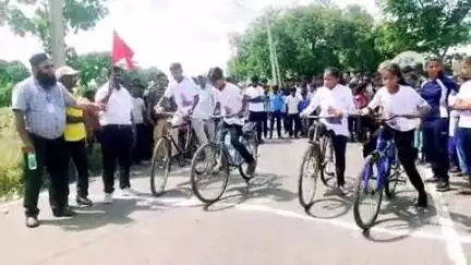 बेलछी: कोरारी के प्लस टू उच्च विद्यालय में मशाल खेल उत्सव, 174 छात्रों को सर्टिफिकेट दिया गया
