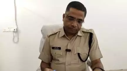 मऊगंज: मऊगंज पुलिस ने गाड़ा नदी के पास से 1100 सीसी नशीली कफ सिरप से भरी स्कॉर्पियो ज़ब्त की, आरोपी फरार