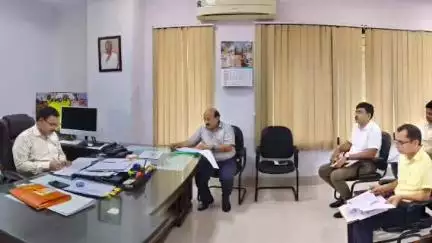 सागर नगर: कमिश्नर अनिल सूचारी ने बैठक में नाप-तौल कांटों की जांच के लिए सतत कार्रवाई के निर्देश दिए