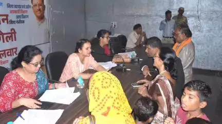 मुंगेली: कलेक्टर जनदर्शन में आमजनों की समस्याएं सुनी गई, 145 आवेदन प्राप्त हुए