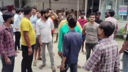 सहजनवा: मोहर्रम जुलूस के दौरान पिपरौली बाजार में भड़काऊ भाषण का वीडियो हुआ वायरल, तनाव का माहौल, तीन का चालान