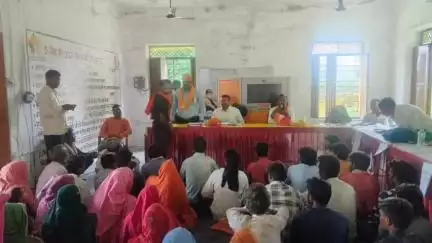 गोगुन्दा: विधायक प्रताप लाल गमेती ने उखलियात में आयोजित शिविर का किया अवलोकन