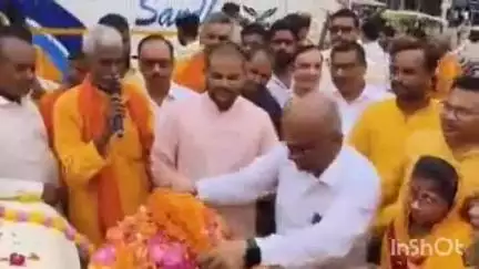 निघासन: महायज्ञ के लिए हरिद्वार से निघासन पहुंचा शक्ति कलश, एसडीएम ने की पूजा-अर्चना, भारी तादाद में श्रद्धालु हुए शामिल