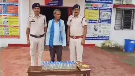 जांजगीर: जांजगीर पुलिस ने अवैध शराब बिक्री पर की बड़ी कार्रवाई, 2 आरोपियों को किया गिरफ्तार
