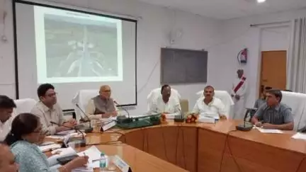गोपद बनास: सीधी जिले के कलेक्ट्रेट सभागार में दिशा की बैठक संपन्न, सीधी सांसद रहे मौजूद