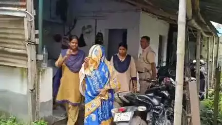 কালনা ১: নন্দগ্রামে নেশাদ্রব্য খাইয়ে গয়না লুটের অভিযোগে গ্রেপ্তার কল্যাণীর মহিলা, 14 দিনের জেল হেপাজতের নির্দেশ