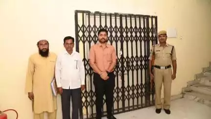 అసిఫాబాద్: ఈవీఎంల భద్రతకు పటిష్ట చర్యలు: జిల్లా కలెక్టర్ వెంకటేష్ దోత్రే