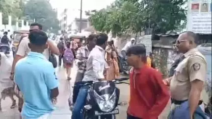 उदगीर: उदगीरात मुलींची छेड काढणाऱ्या टवाळखोरांवर पोलिसांकडून कारवाई