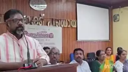 കോഴഞ്ചേരി: കുടുംബശ്രീ തൊഴിൽ മേളയുടെ ഉദ്ഘാടനം പന്തളം ബ്ലോക്ക് പഞ്ചായത്ത് ഹാളിൽ ഡെപ്യൂട്ടി സ്പീക്കർ നിർവഹിച്ചു