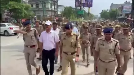 मुज़फ्फरनगर: कांवड़ यात्रा मार्ग पर 600 स्थानों पर पुलिस तैनात व 20 वॉच टावर और ड्रोन से होगी निगरानी, DM व SSP ने निकाला फ्लैग मार्च
