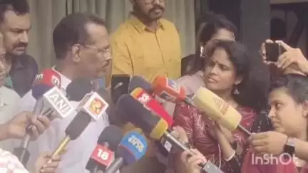 കോഴിക്കോട്: ഗതാഗത മന്ത്രിയെ തള്ളി LDF കൺവീനർ, KSRTCയും പണിമുടക്കുമെന്ന് ടി.പി രാമകൃഷ്ണൻ പ്രസ്‌ക്ലബിൽ പറഞ്ഞു