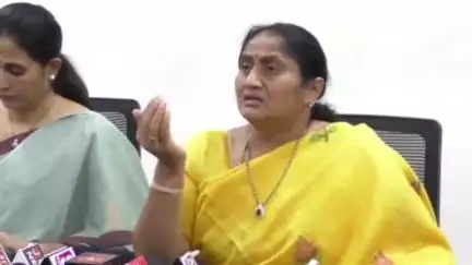 కడప: ఎమ్మెల్యే వేమిరెడ్డి ప్రశాంతి రెడ్డిపై అసభ్యకర వ్యాఖ్యలు చేసిన ప్రసన్న కుమార్ రెడ్డి క్షమాపణలు చెప్పాలి: మంత్రి సవిత