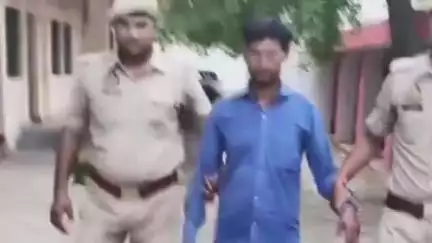 अमरोहा: अमरोहा में युवक की हैवानियत, गांव इकौंदा में कुत्ते के बच्चे को बेरहमी से पीटने के आरोपी को गिरफ्तार कर भेजा गया जेल